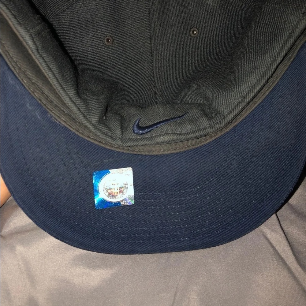 Hat - Picture 3 of 4